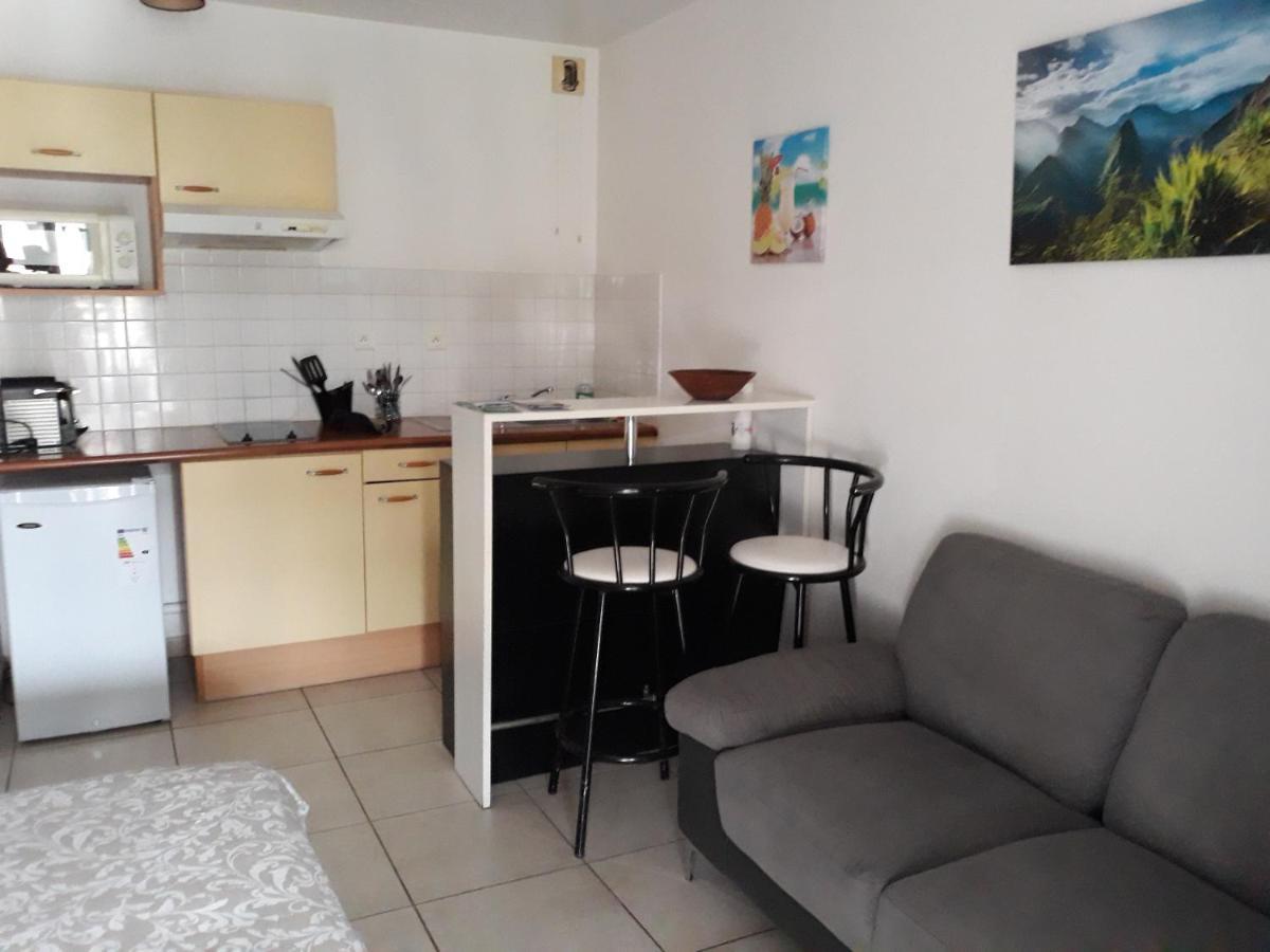Appartement Les pieds dans l'eau ! à Saint-Gilles Les Bains Extérieur photo