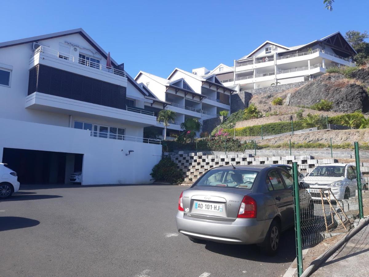 Appartement Les pieds dans l'eau ! à Saint-Gilles Les Bains Extérieur photo